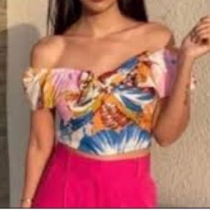 Zara crop floral top size medium